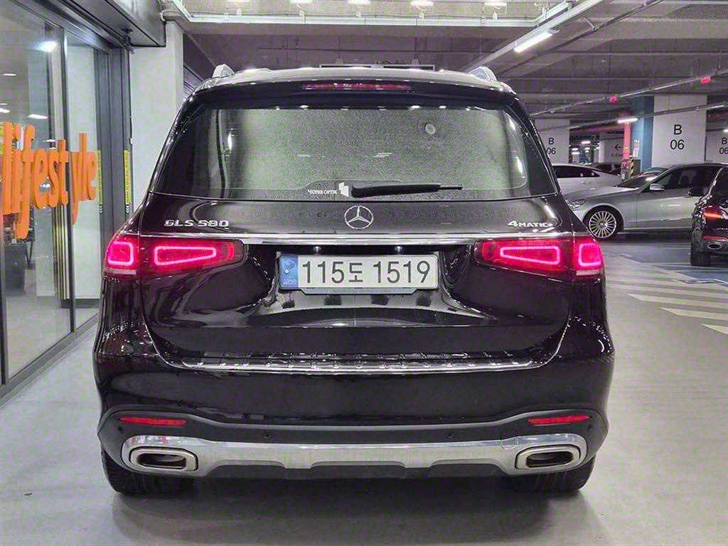 Mercedes Benz GLS Class - Vista 5