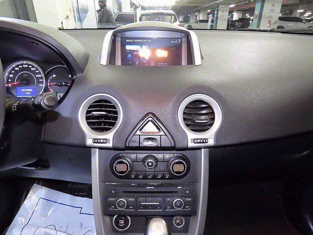 SAMSUNG QM5 - Vista 11