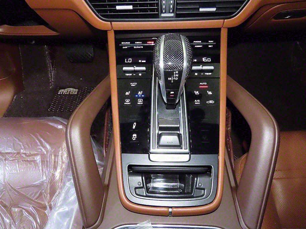 Porsche Cayenne - Vista 12