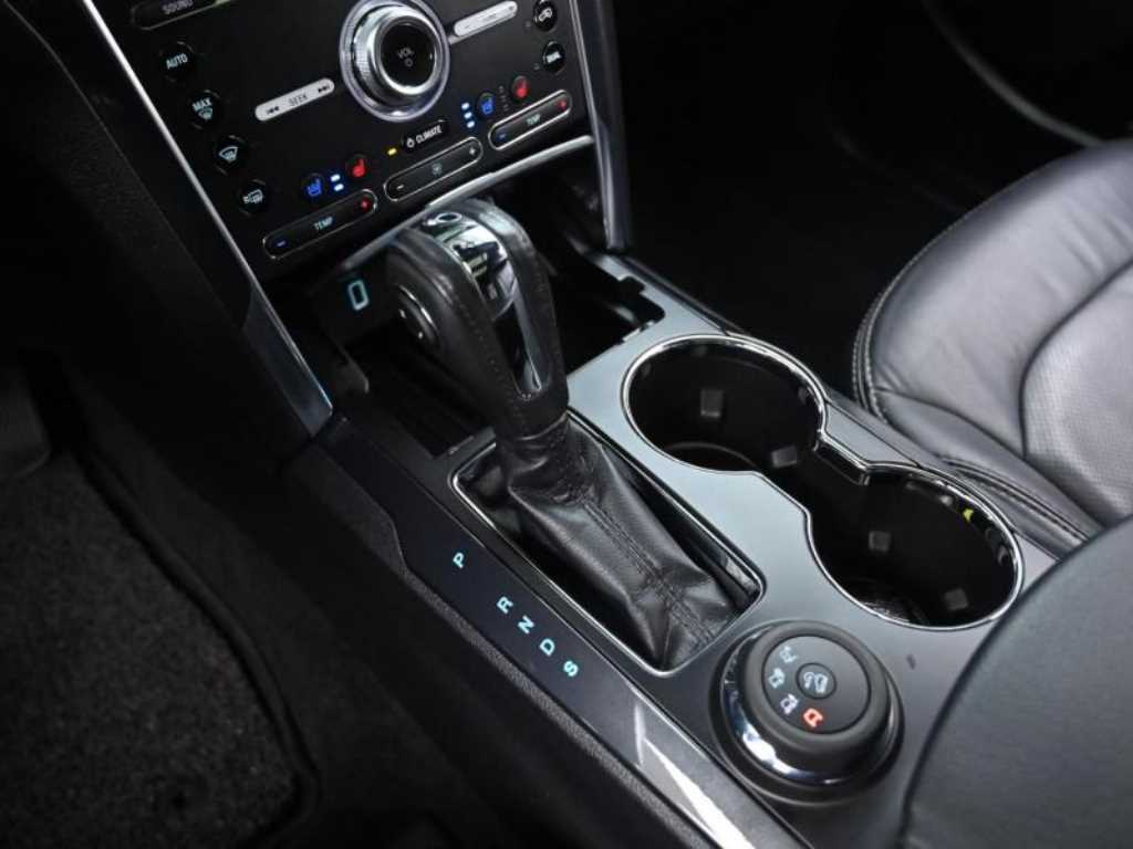 Ford Explorer - Vista 9