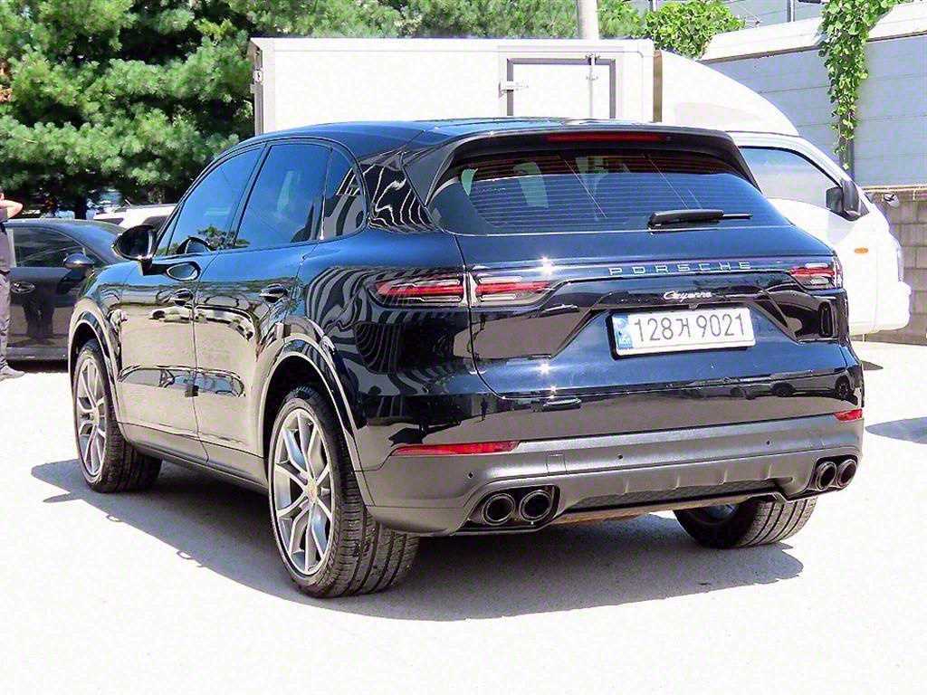 Porsche Cayenne - Vista 3