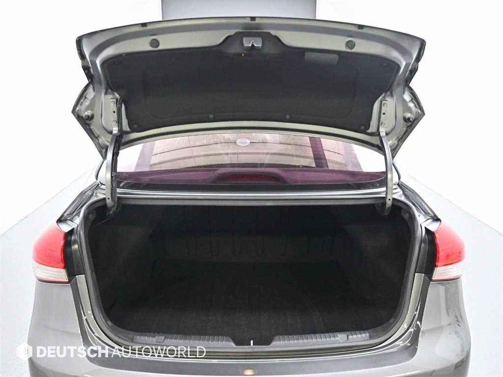 KIA K3 2016 Gris - Importación desde Corea - HF Imports Iquique - Foto 20