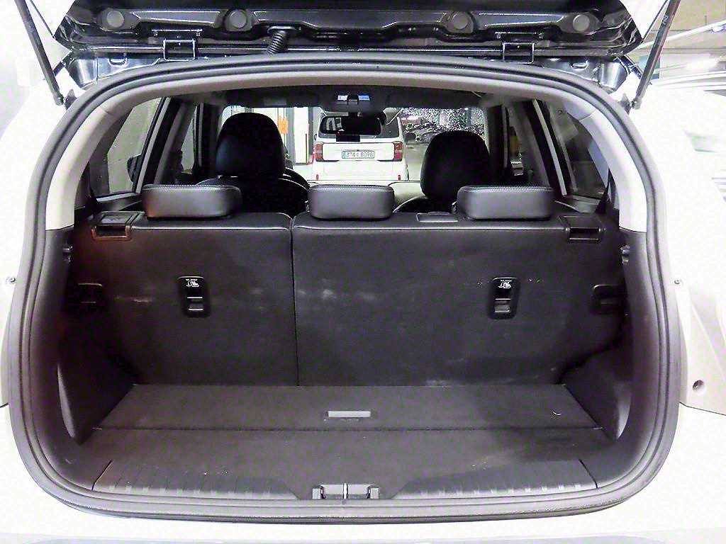 Ssangyong Tivoli 2018 Blanco - Importación desde Corea - HF Imports Iquique - Foto 18