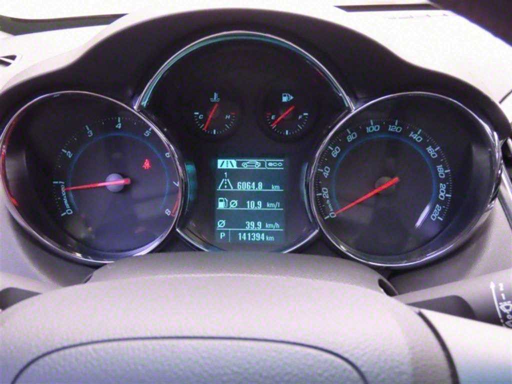 Chevrolet Cruise - Vista 5