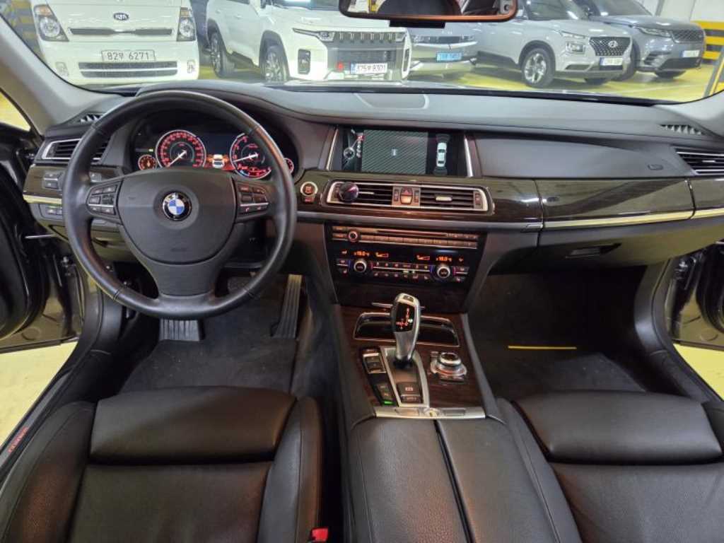 BMW 7 Series - Vista 7