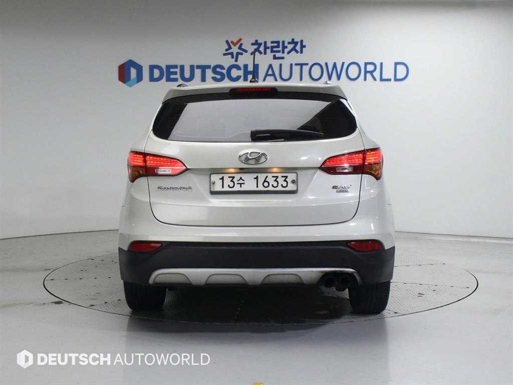 HYUNDAI Santa Fe - Vista 4