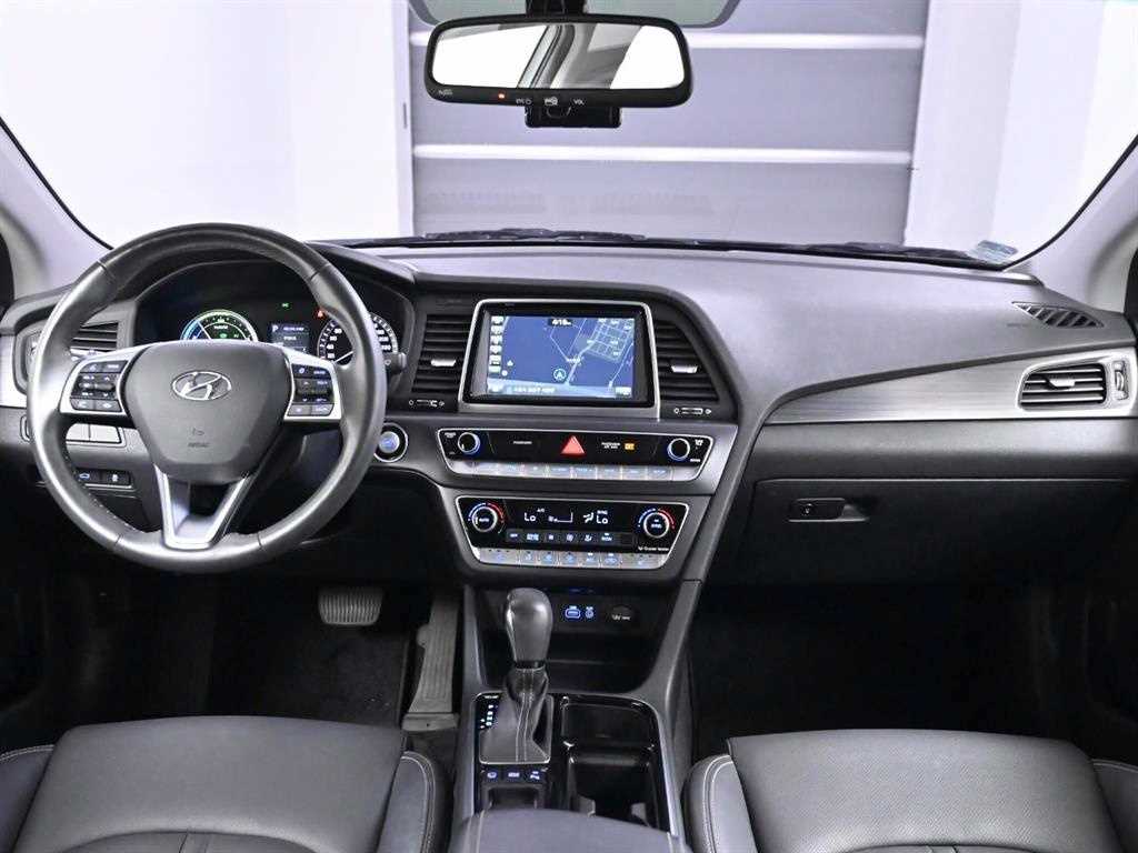 HYUNDAI Sonata - Vista 7