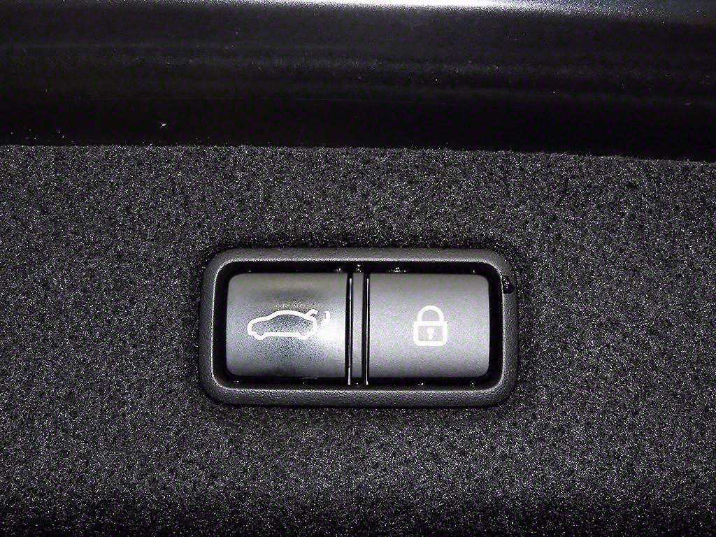 Genesis EQ900 2018 Negro - Importación desde Corea - HF Imports Iquique - Foto 18