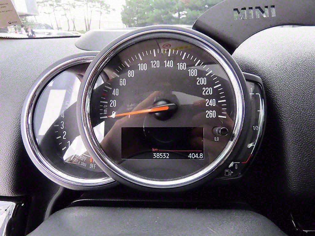 Mini Countryman - Vista 9