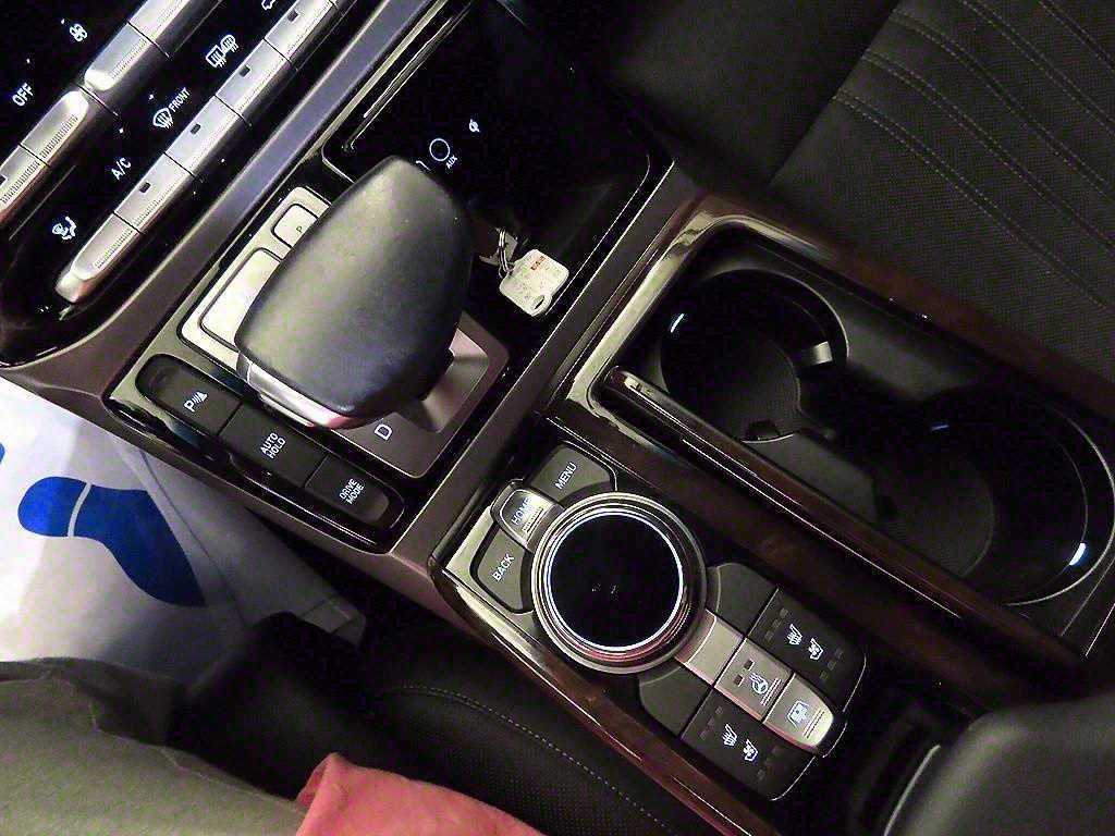 Genesis EQ900 - Vista 12