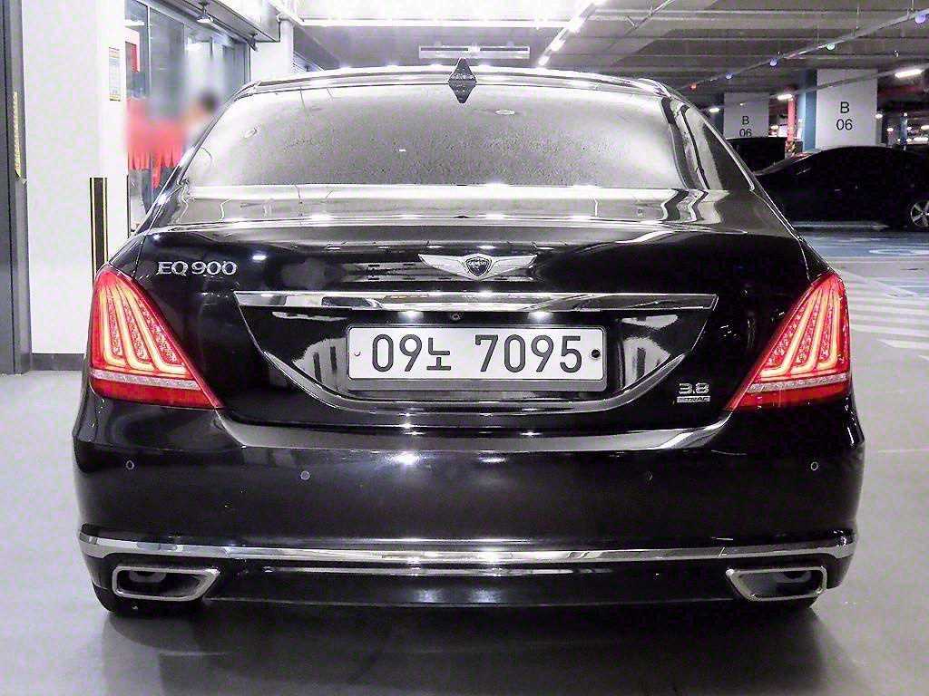 Genesis EQ900 - Vista 5