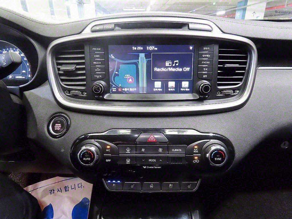 KIA Sorento - Vista 11