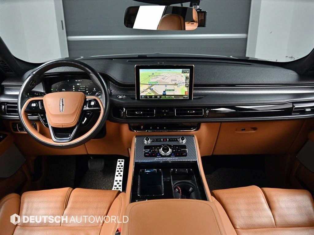 Lincoln Aviator - Vista 11