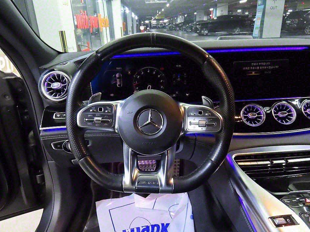 Mercedes Benz AMG GT - Vista 8