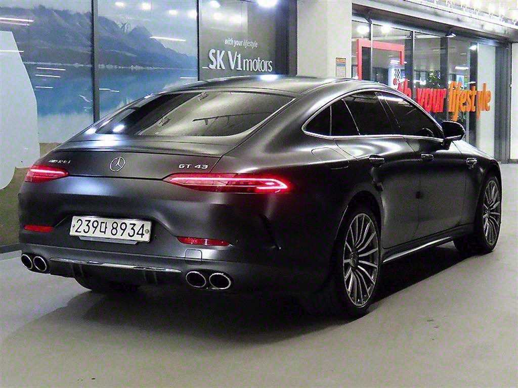 Mercedes Benz AMG GT - Vista 4