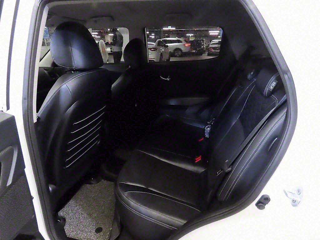 Ssangyong Tivoli - Vista 7