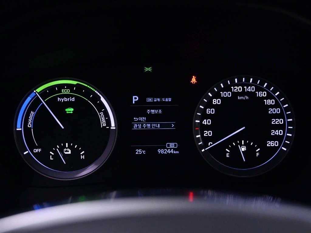 HYUNDAI Sonata - Vista 8