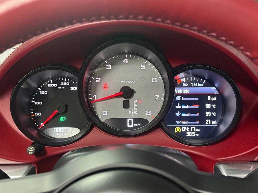 Porsche 718 - Vista 8