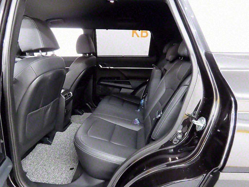 Ssangyong Torres - Vista 6