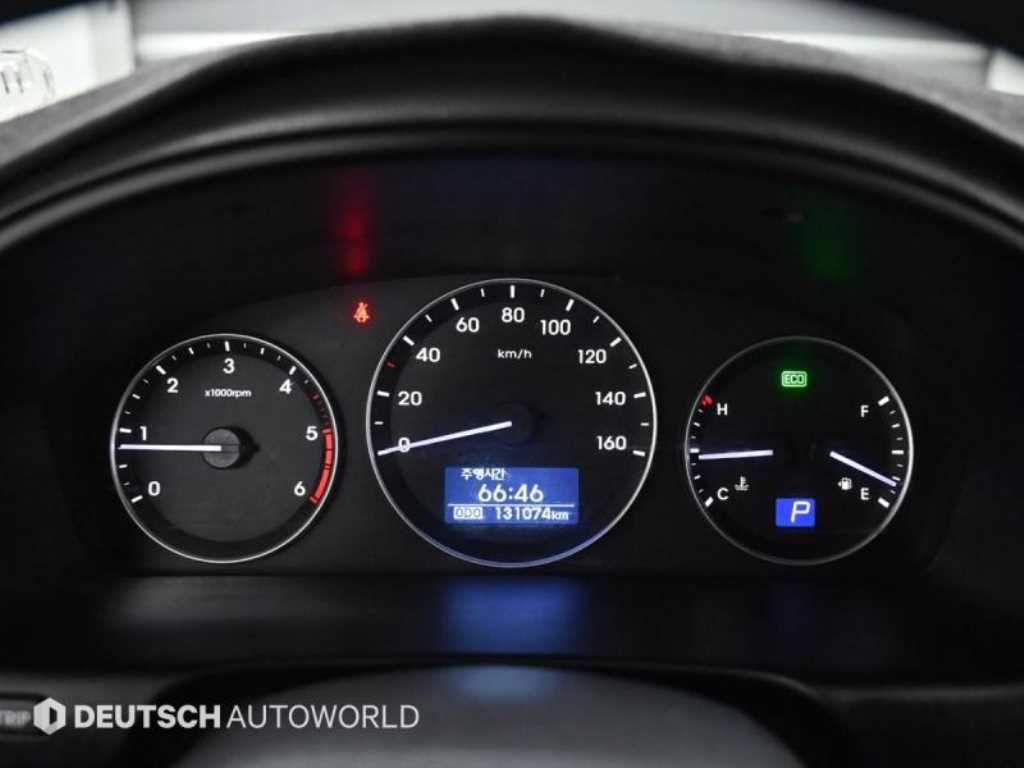 HYUNDAI Starex - Vista 8