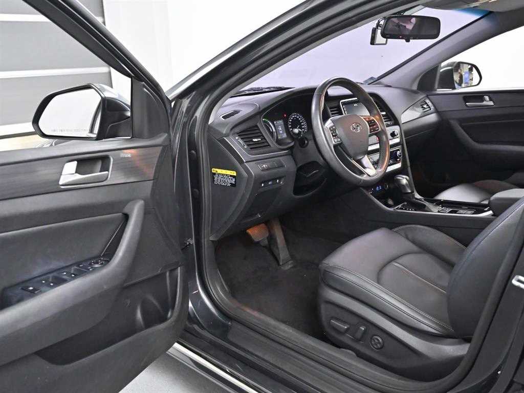 HYUNDAI Sonata - Vista 11