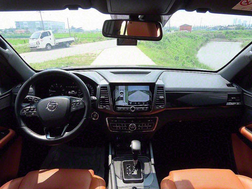 Ssangyong Rexton - Vista 10