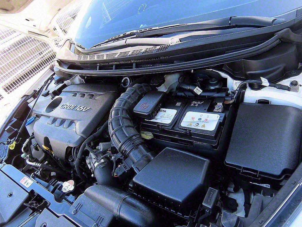 KIA K3 2015 Blanco - Importación desde Corea - HF Imports Iquique - Foto 16