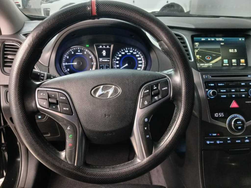 HYUNDAI Grandeur - Vista 11