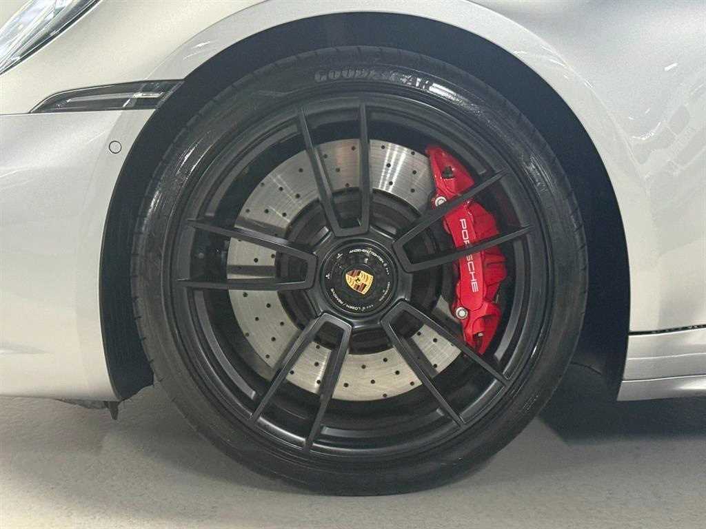 Porsche 911 - Vista 5