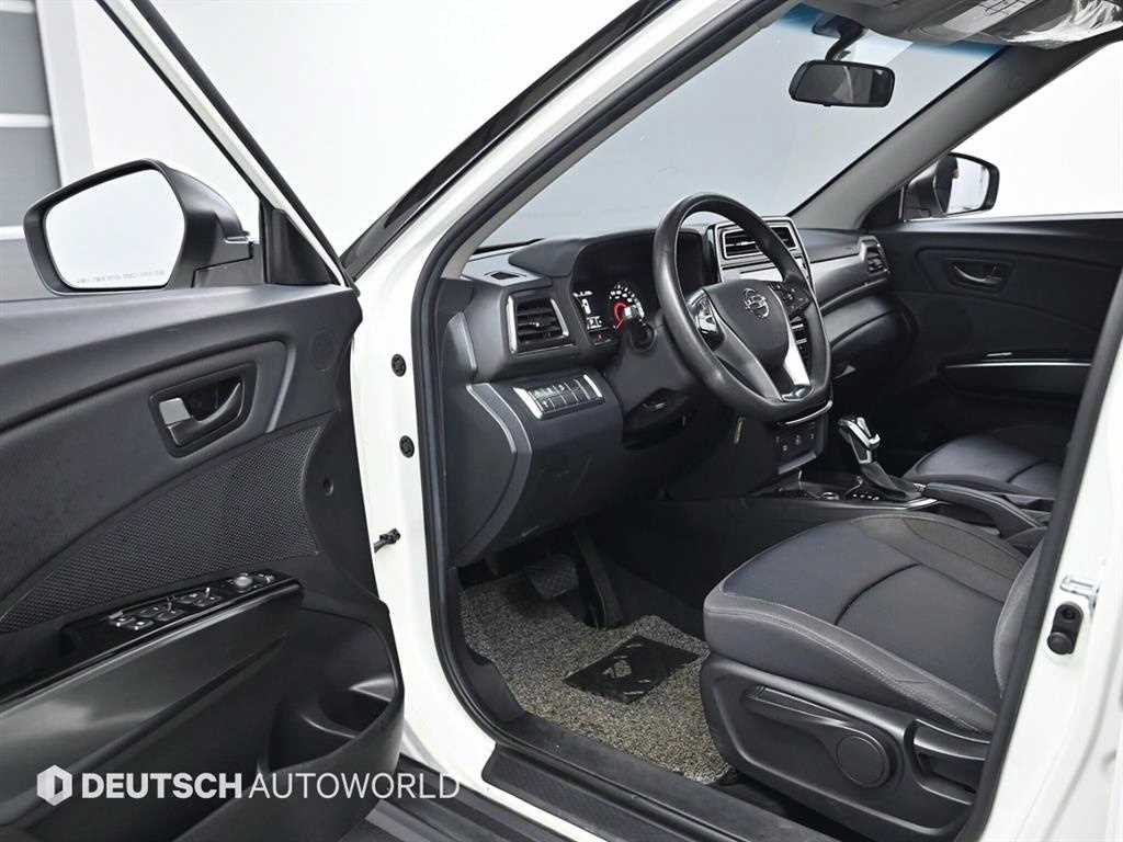 Ssangyong Tivoli - Vista 11