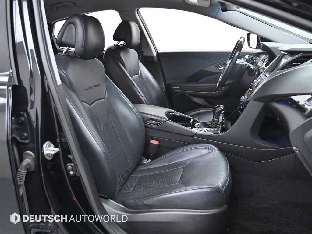 HYUNDAI Grandeur - Vista 10