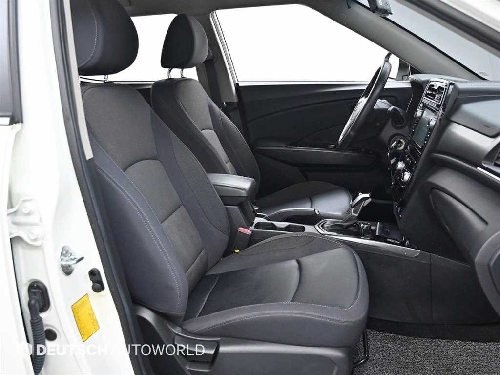 Ssangyong Tivoli - Vista 10