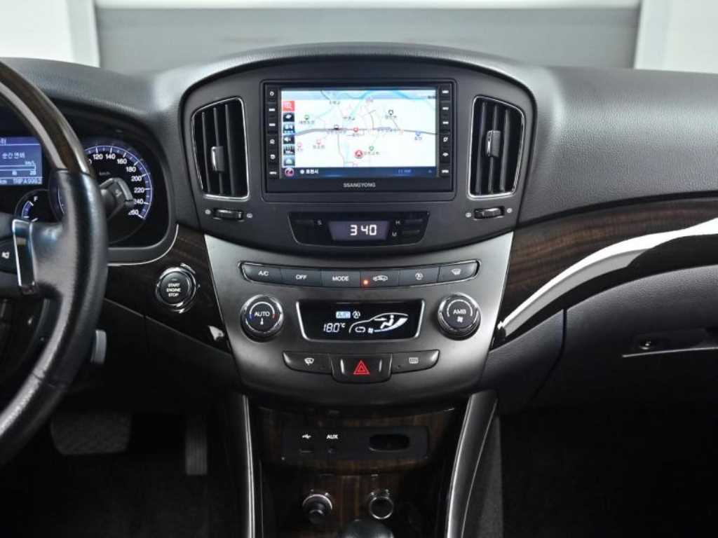 Ssangyong Chairman 2012 Negro - Importación desde Corea - HF Imports Iquique - Foto 14