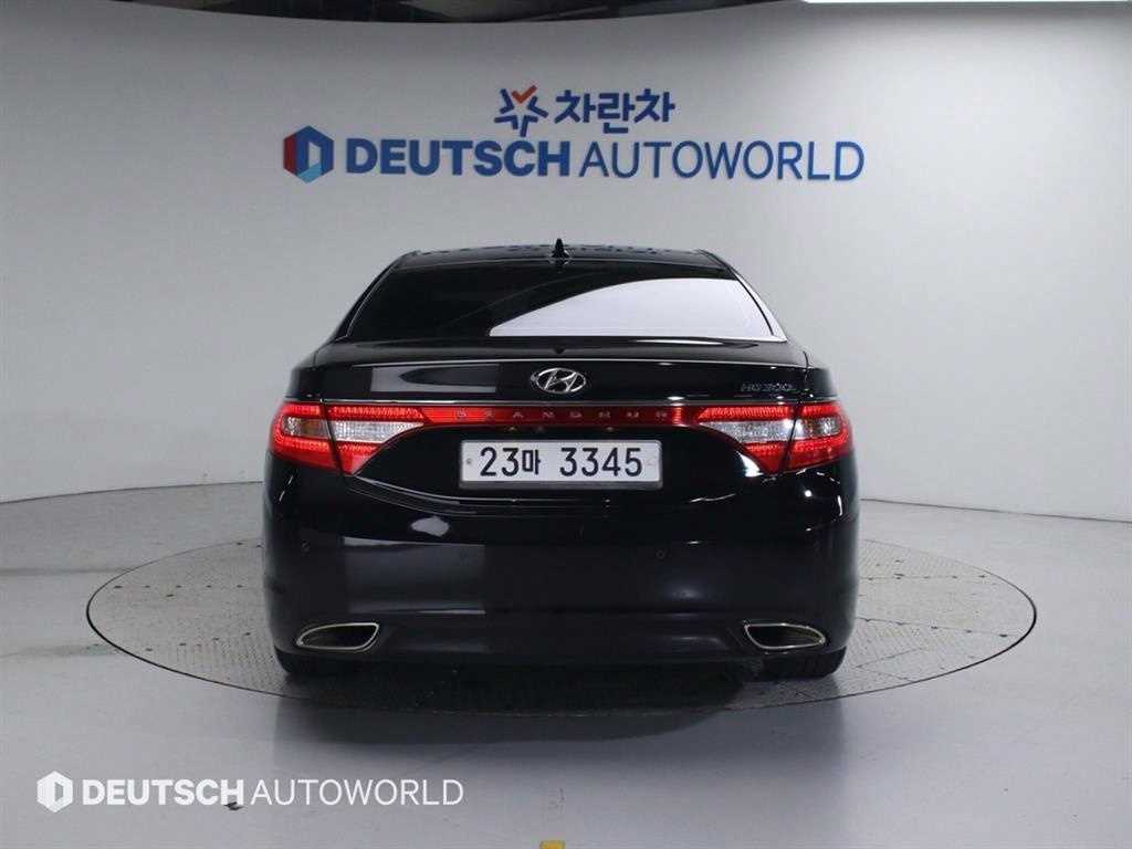 HYUNDAI Grandeur - Vista 4