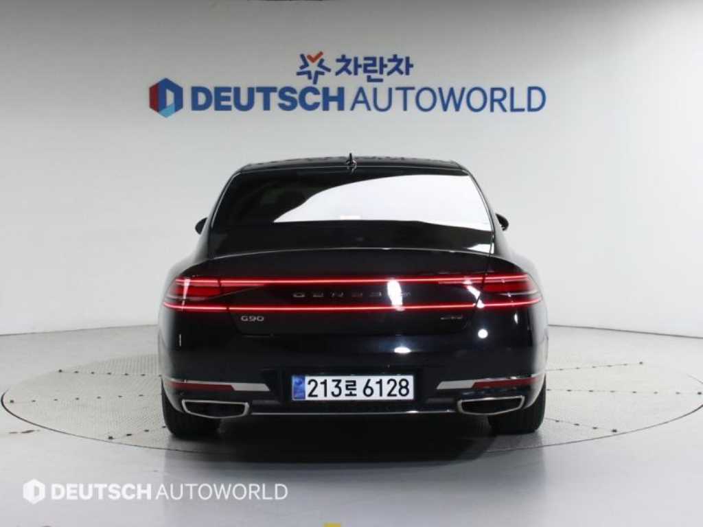 Genesis G90 - Vista 4