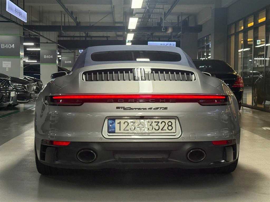 Porsche 911 - Vista 4