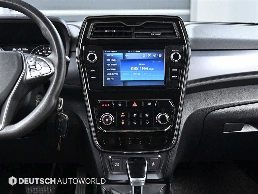 Ssangyong Tivoli 2023 Blanco - Importación desde Corea - HF Imports Iquique - Foto 14