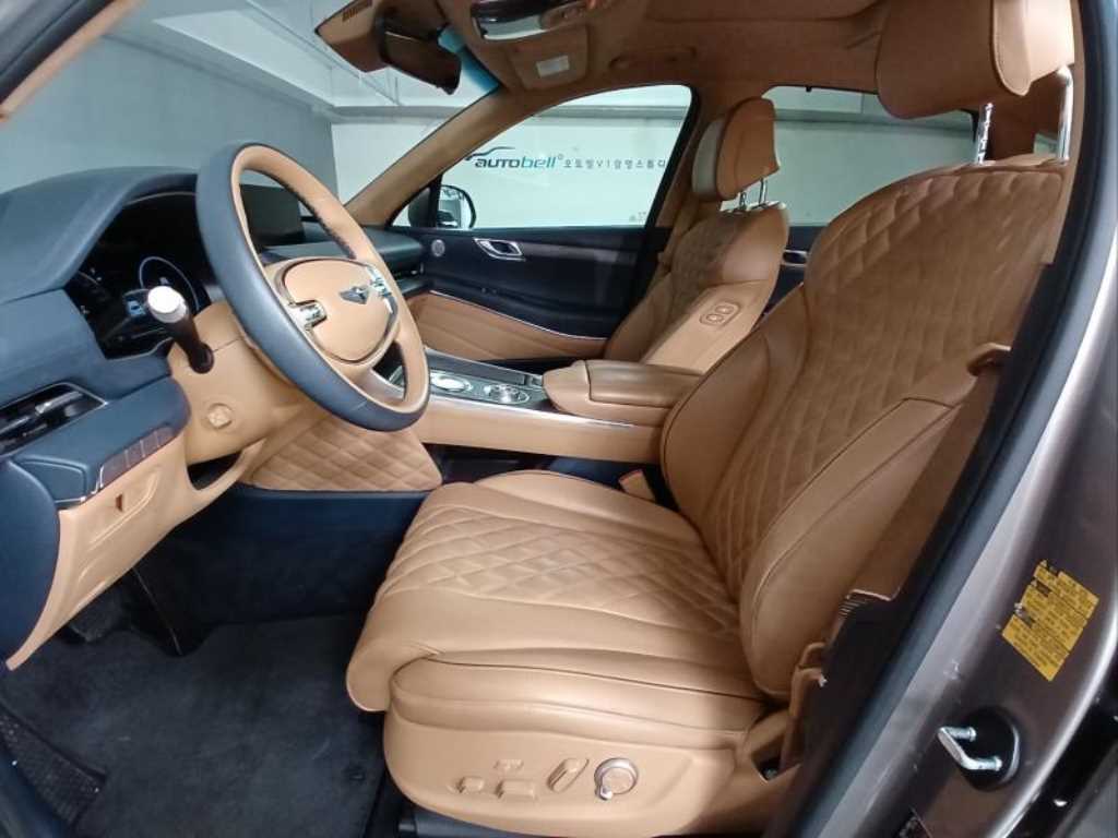 Genesis GV80 - Vista 6