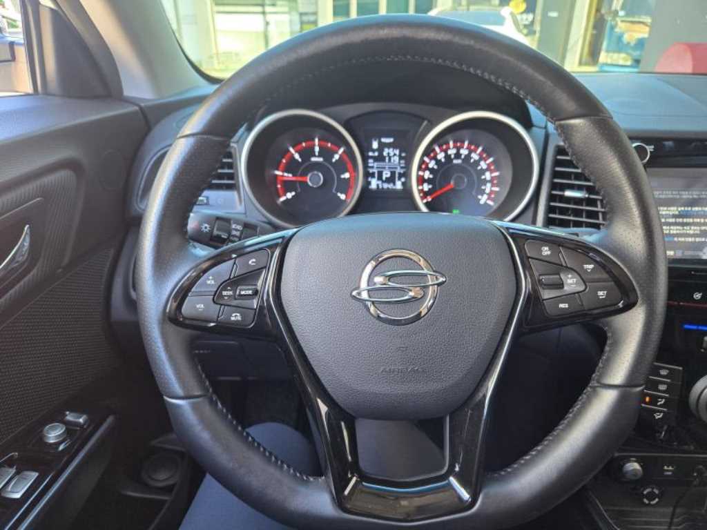 Ssangyong Tivoli - Vista 6