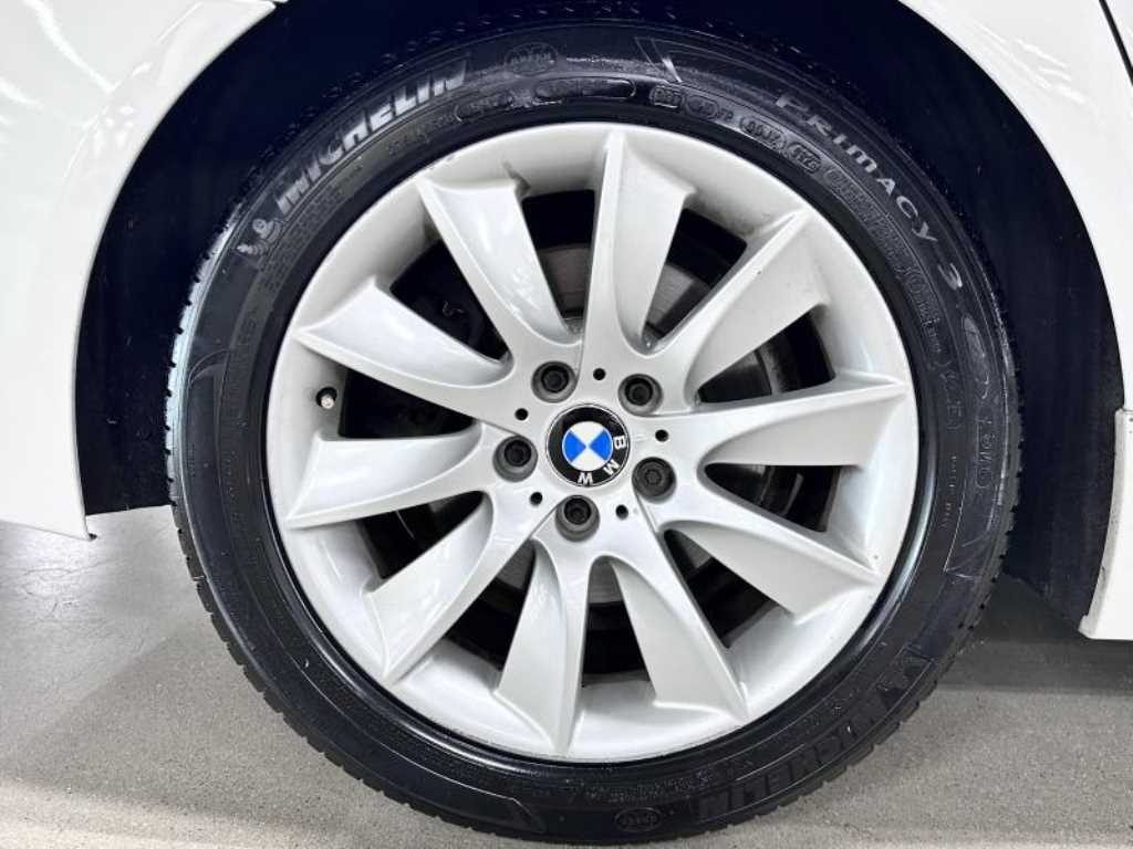 BMW 5 Series - Vista 4