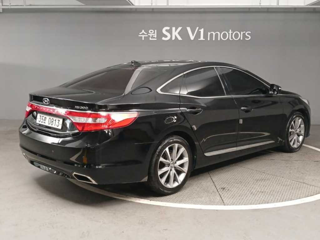 HYUNDAI Grandeur - Vista 4