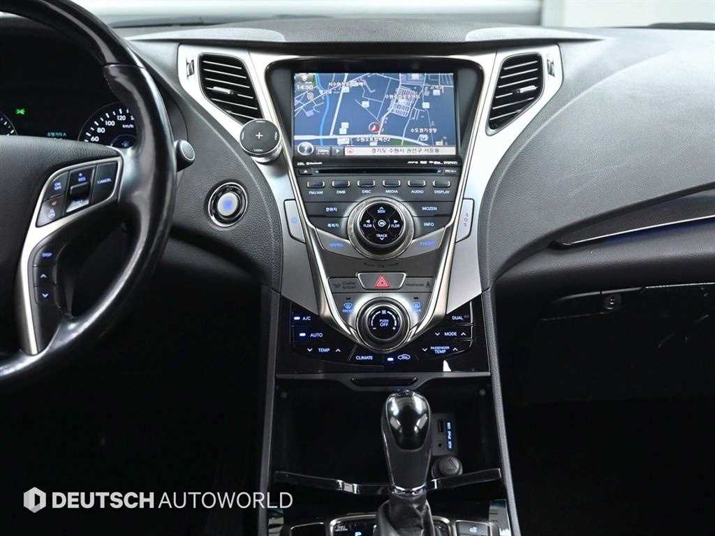 HYUNDAI Grandeur 2011 Negro - Importación desde Corea - HF Imports Iquique - Foto 14