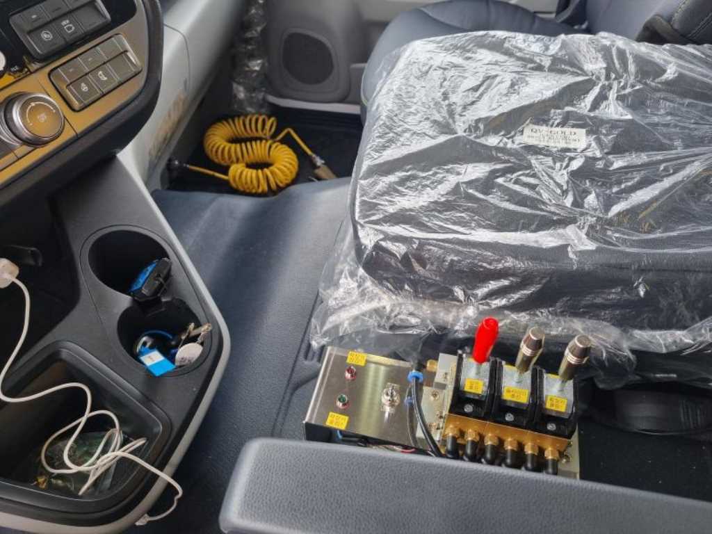 medium and large cargo apChoukJingae - Vista 7