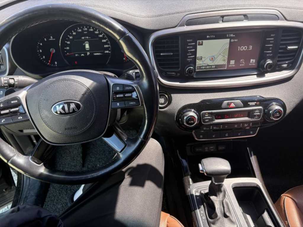 KIA Sorento - Vista 9