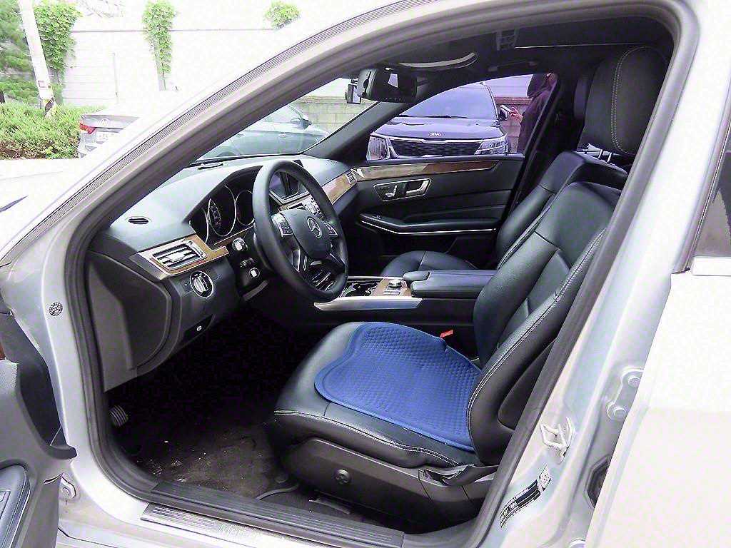 Mercedes Benz E class - Vista 5