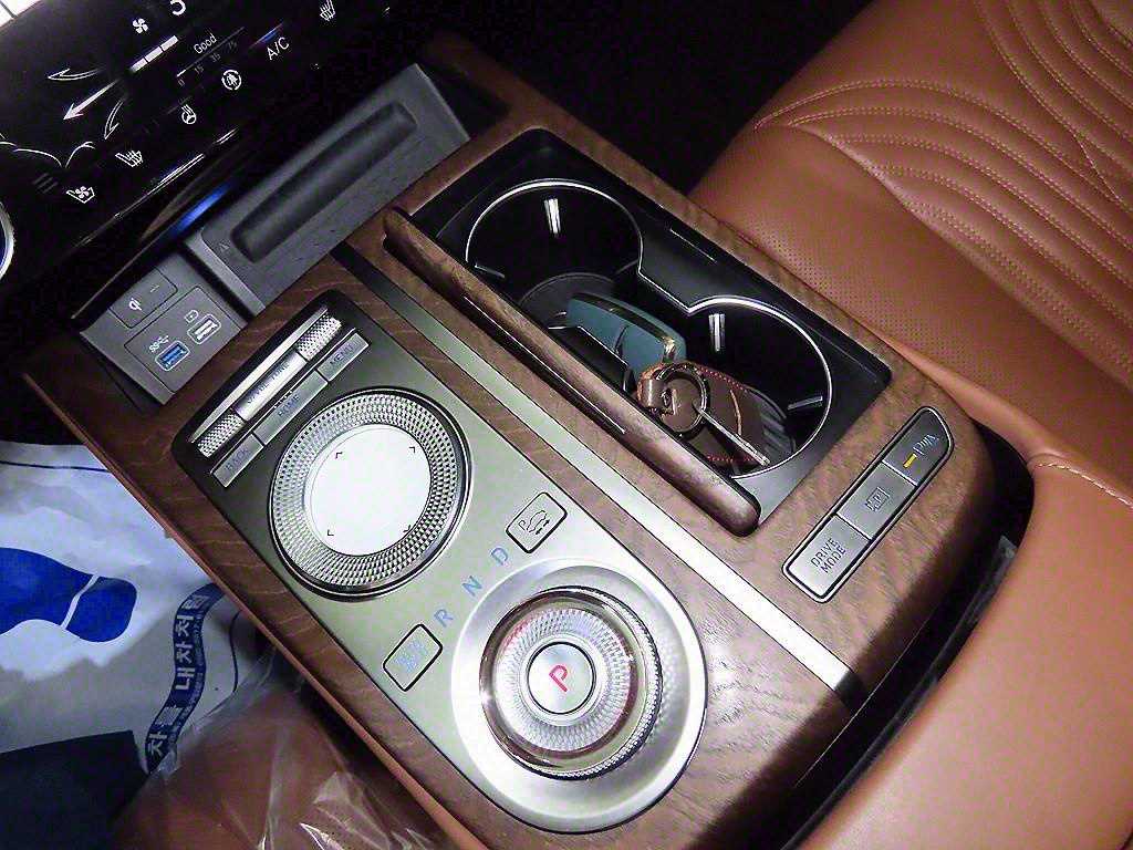 Genesis G80 - Vista 12