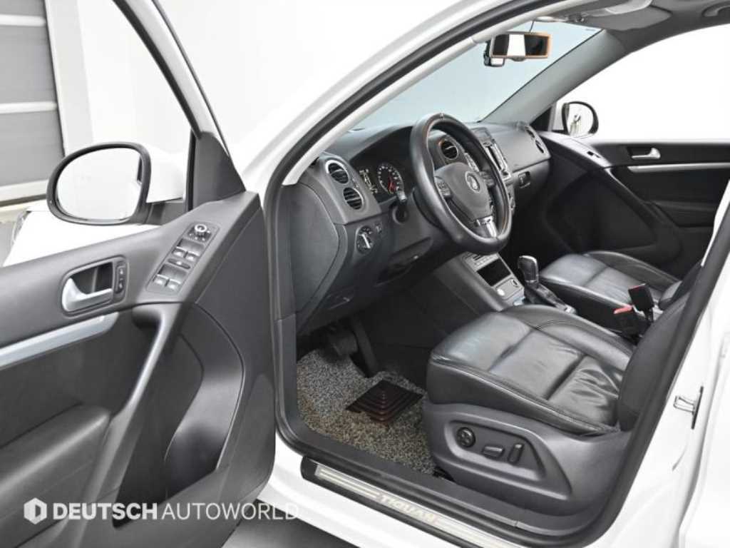Volkswagen Tiguan - Vista 11