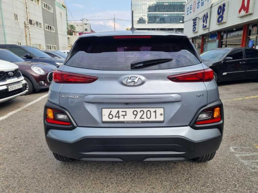 HYUNDAI Kona - Vista 5