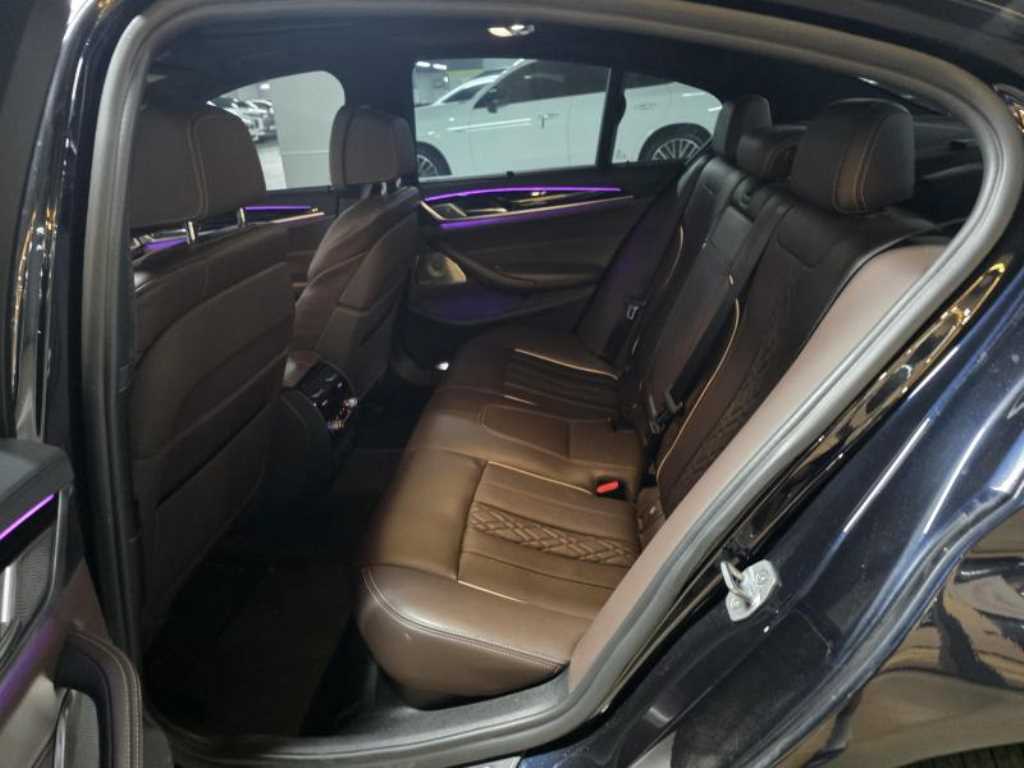 BMW 5 Series - Vista 6