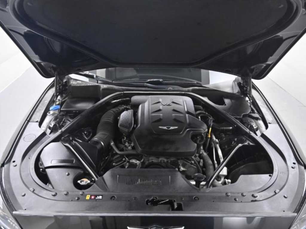 Genesis G80 - Vista 6